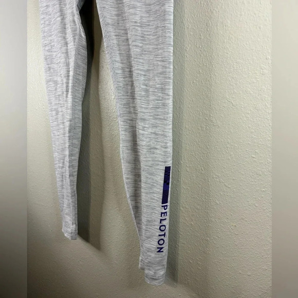 Lululemon x PELOTON Wunder Under High-Rise Tight 28” *Full-On Luxtreme* - Picture 7 of 7